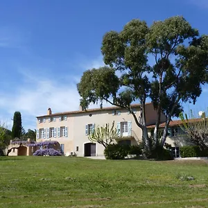 https://residence-motel-les-sellettes-la-ferme.fr-provencehotel.com